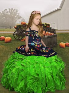 Sleeveless Embroidery Lace Up Kids Pageant Dress