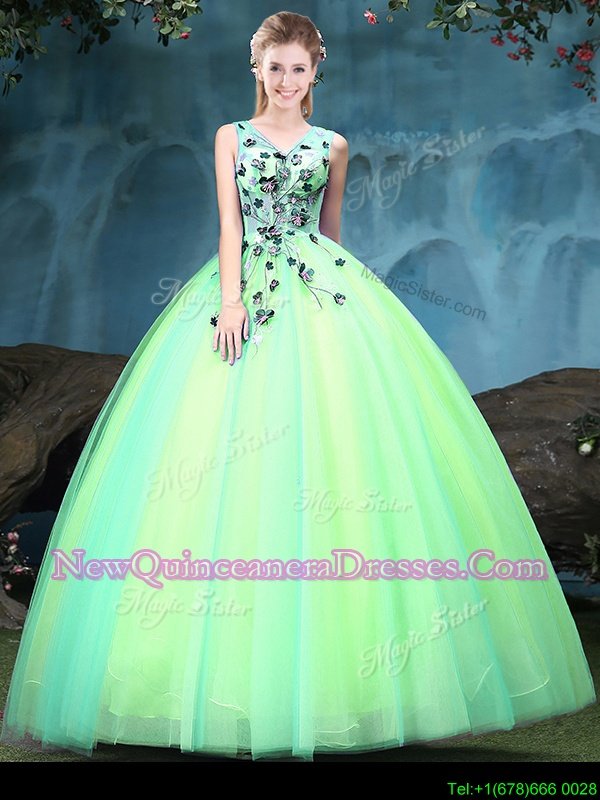 Modern V-neck Sleeveless Tulle Quinceanera Dress Appliques Lace Up